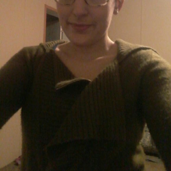 J.CREW Wool and Cashmere Sweater - Picture 2 of 2